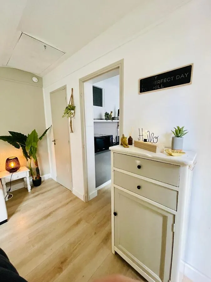 Apartment Maisonnette Studio Bas Suquet, 200M Plages, 700M Palais, Au Calme Cannes France