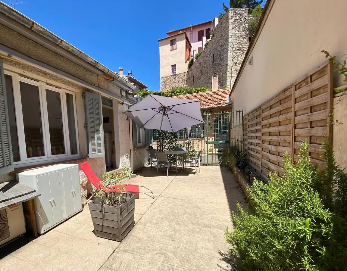 Apartment Maisonnette Studio Bas Suquet, 200M Plages, 700M Palais, Au Calme Cannes